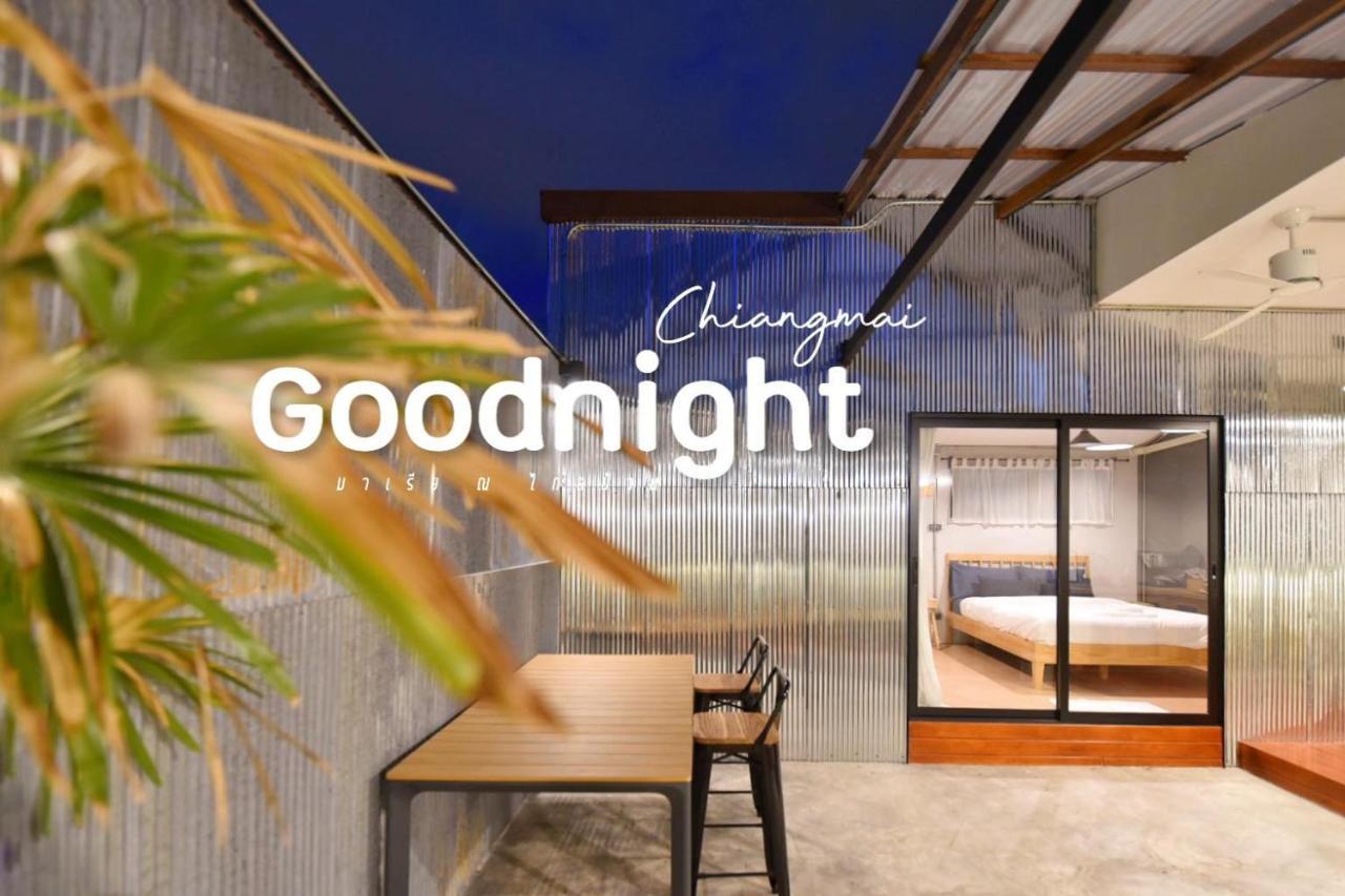 Goodnight Chiang Mai Gate Hotel Exterior photo
